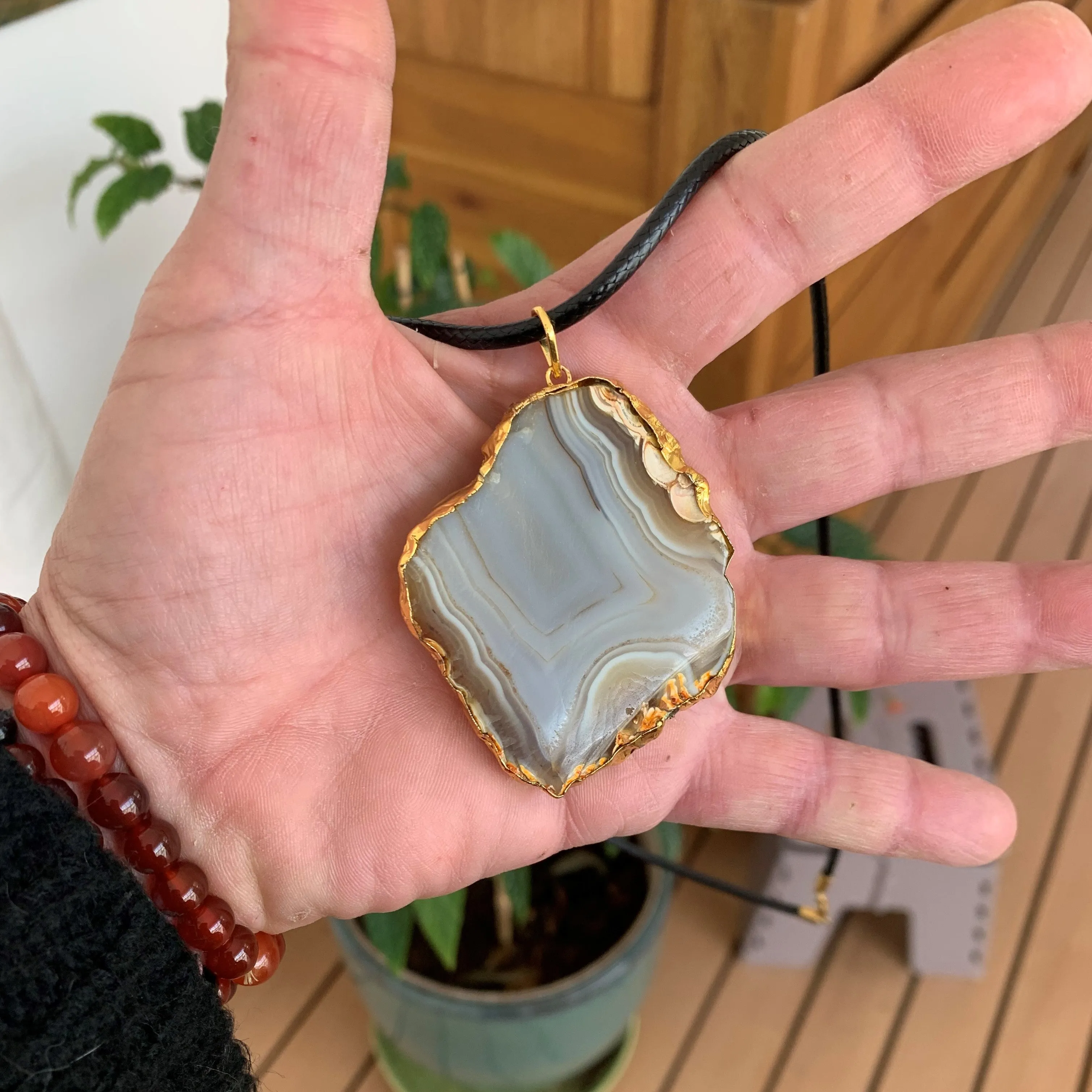 Agate slice pendant