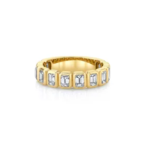 Emerald Cut Diamond Band