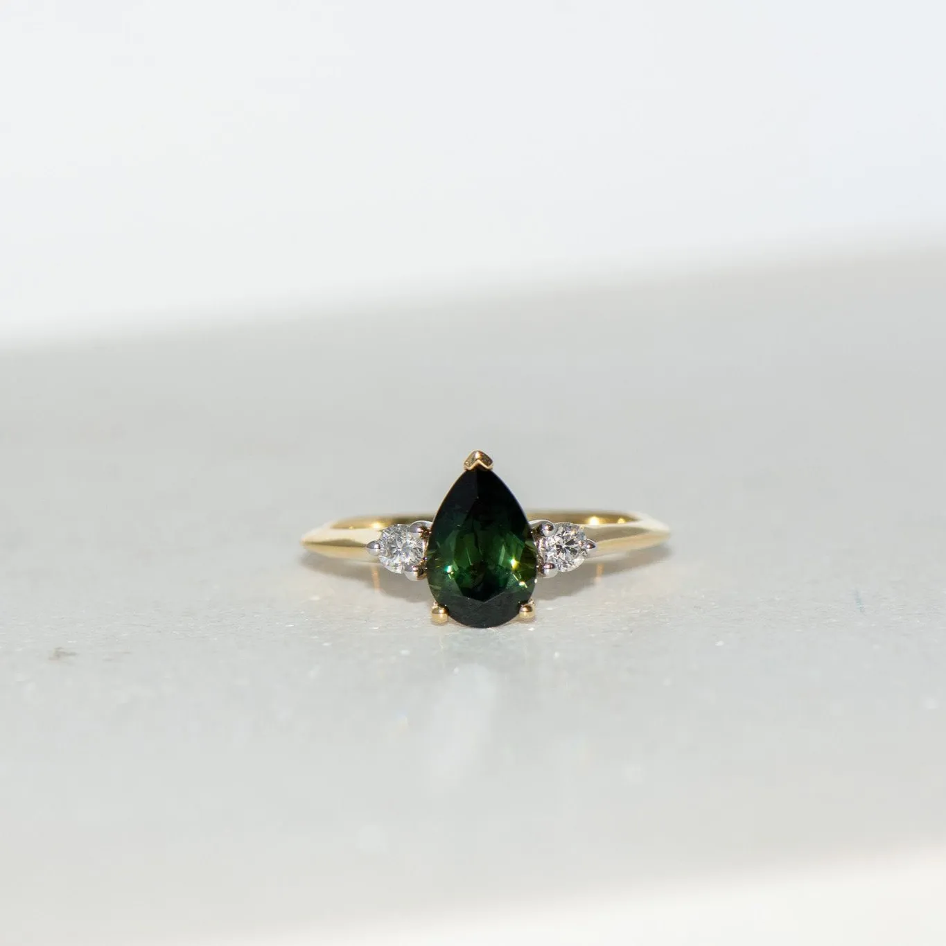 Endota Pear | Green Pear Cut Australia Sapphire and Diamonds | R2W