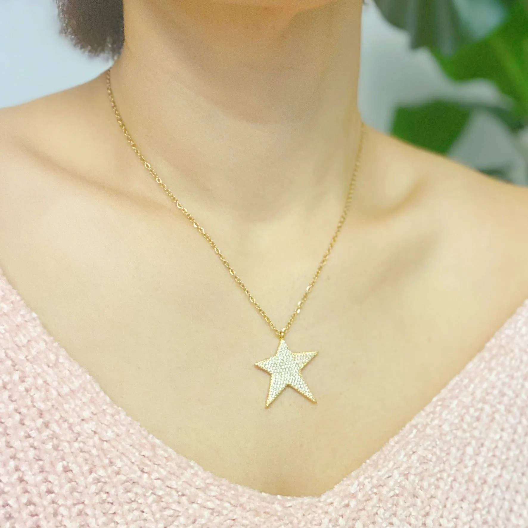 Lara Land Shiny Star Necklace