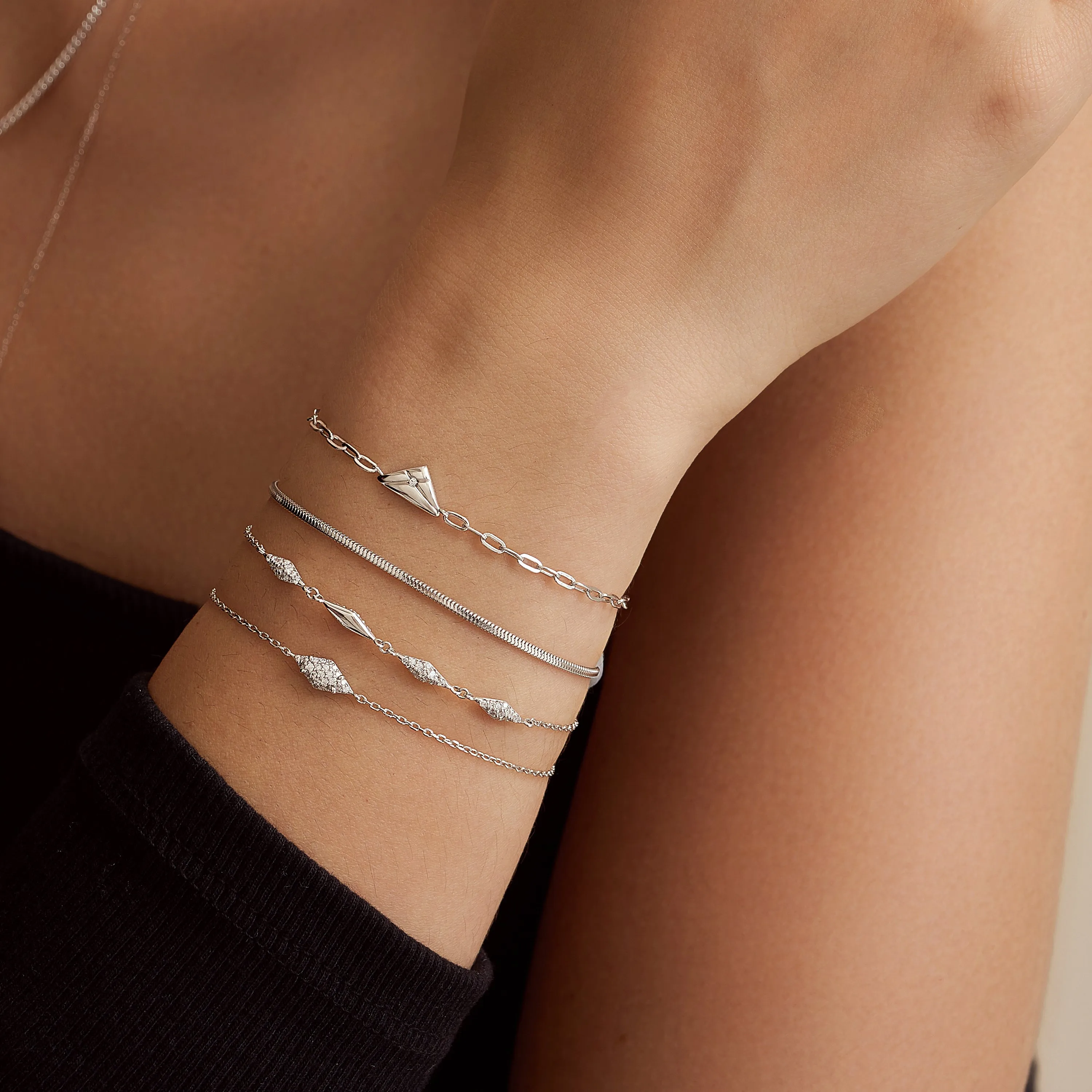 Silver Triangle Kiss Bracelet