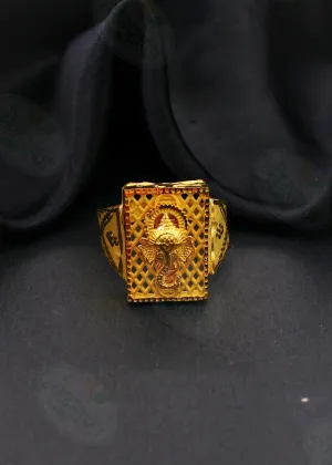 VIBRANT LORD GANESHA GOLDEN RING